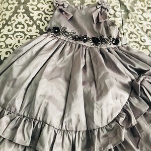 I am selling baby clothes and kid clothes